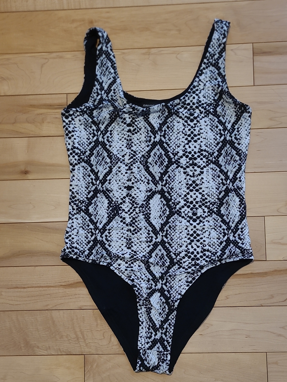 Emmy Deveaux Women's Size XS Black & White Snake Bodysuit